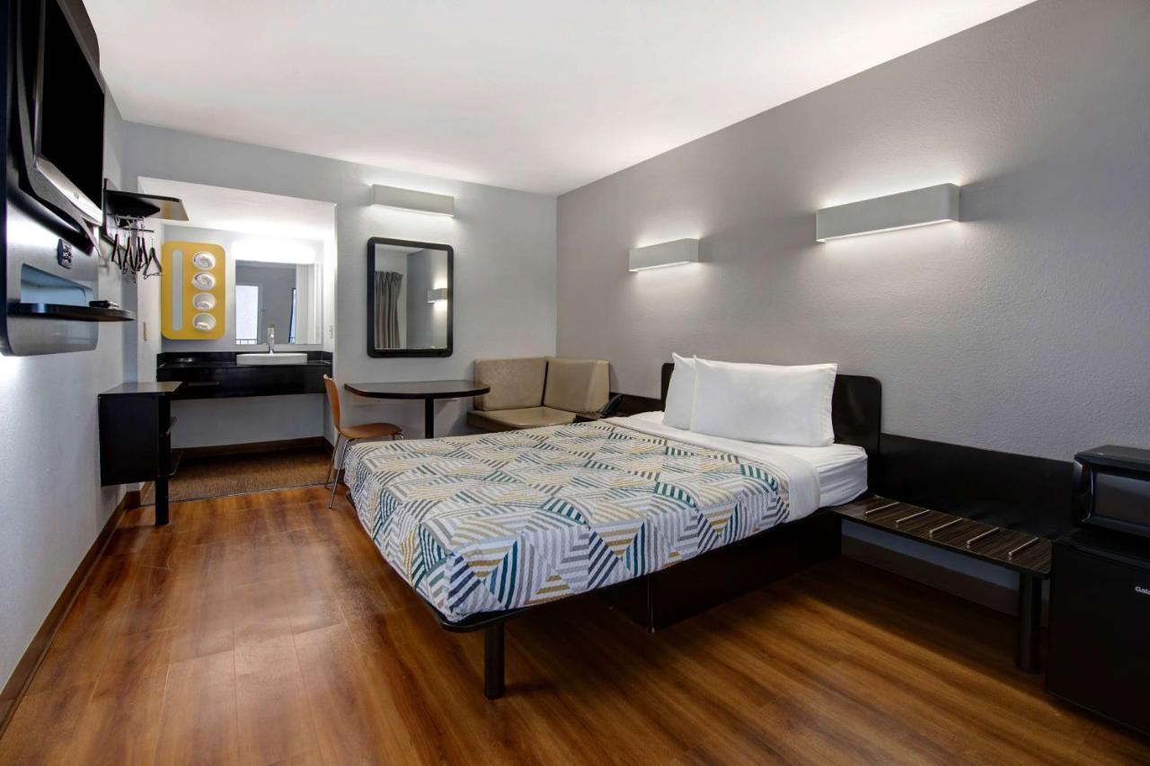 Motel 6-Sulphur Springs, Tx ภายนอก รูปภาพ